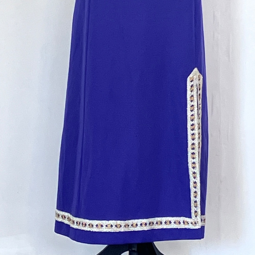 1960s Royal Purple vintage dress with gold and silver metallic threading - Picture 10 of 14